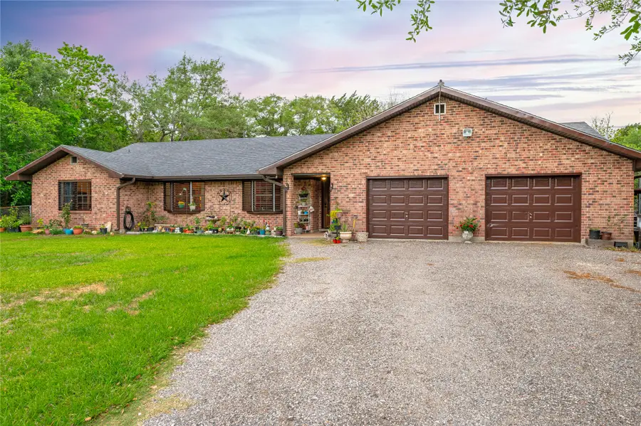 725 Thompson Road, Alvin, TX 77511 - #3