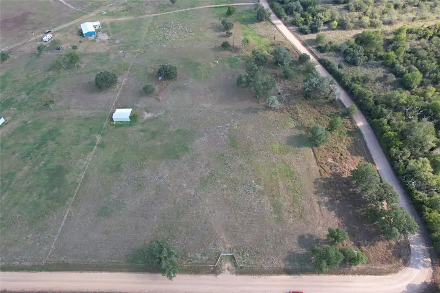 1007 County Road 380, Hallettsville, TX 77964 - Image #2