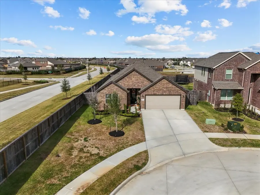 2018 Penwern Alley Lane, League City, TX 77573 - Image #2