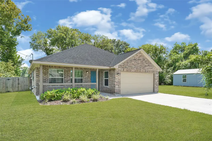 1043 Conklin Street, Houston, TX 77088 - Image #2