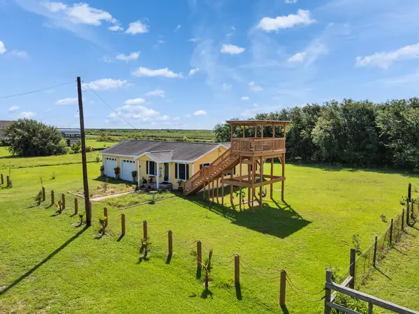 1222 Madison Avenue, Port Bolivar, TX 77650