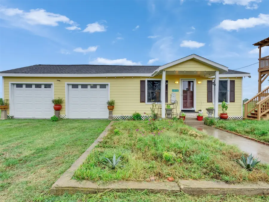 1222 Madison Avenue, Port Bolivar, TX 77650 - #2