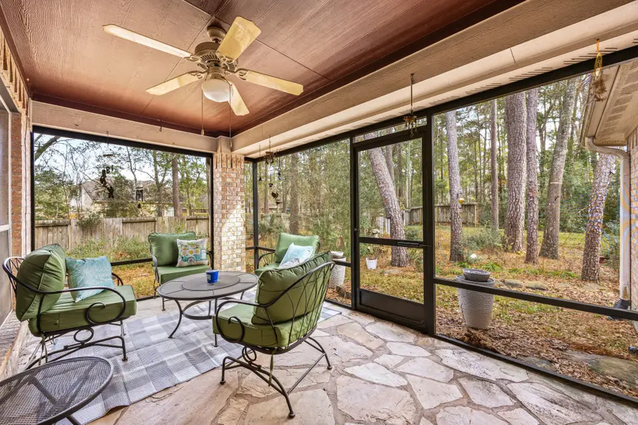 2 Gilded Crest Court, The Woodlands, TX 77382 - Image #3