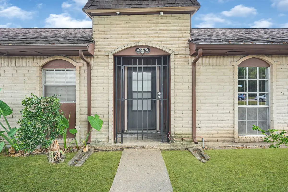 7064 Jetty Lane, Houston, TX 77072 - #1