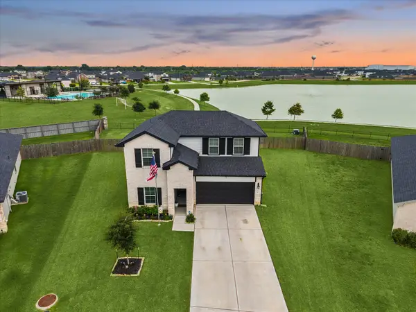 1308 Redbud Lane, Sealy, TX 77474