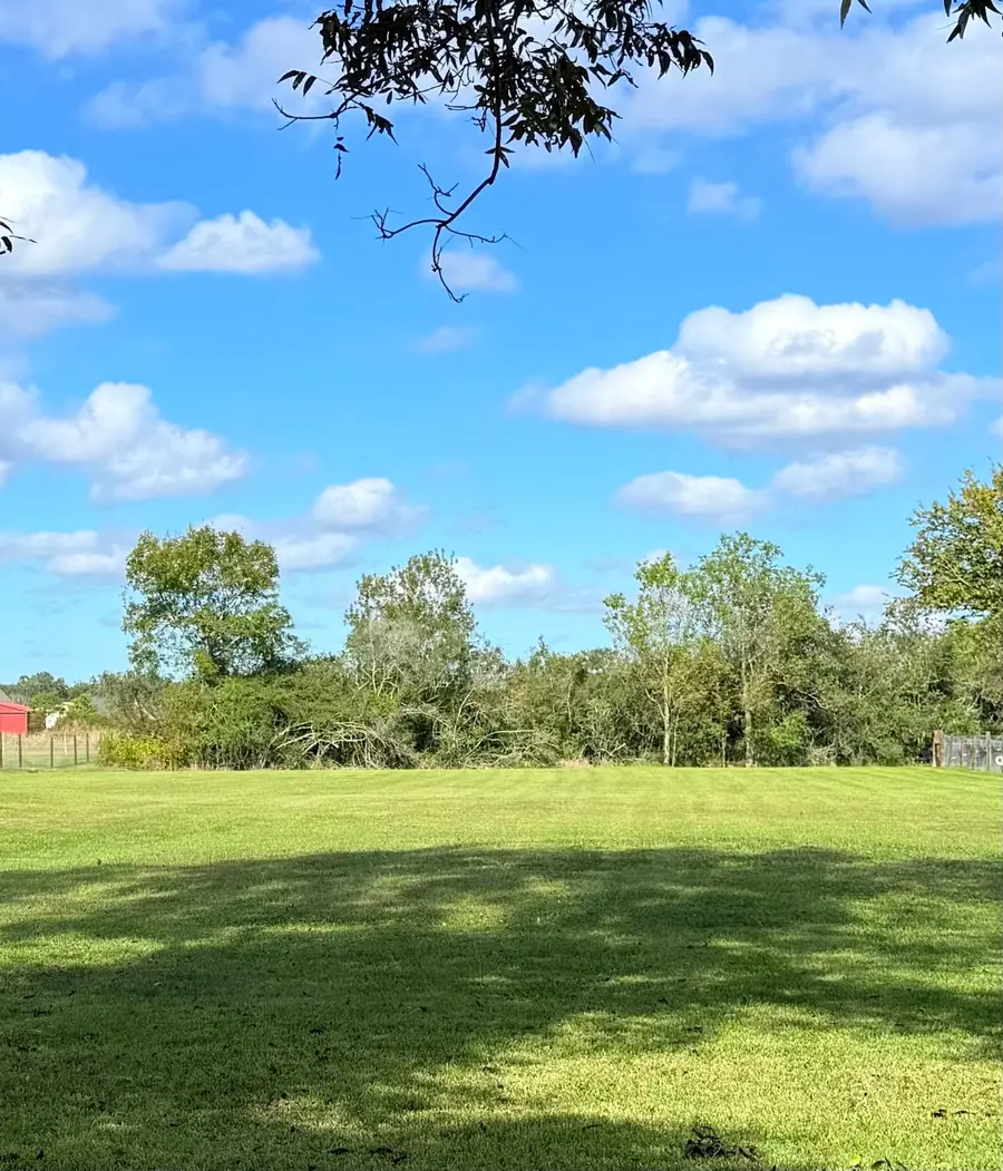 1026 Longhorn Trail, Angleton, TX 77515 - Image #3