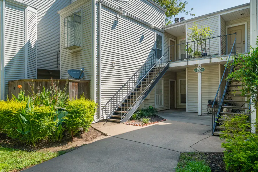 9809 Richmond Avenue #A13, Houston, TX 77042 - #3