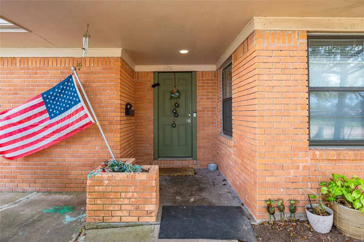 2428 9th Street N, Texas City, TX 77590 - #1