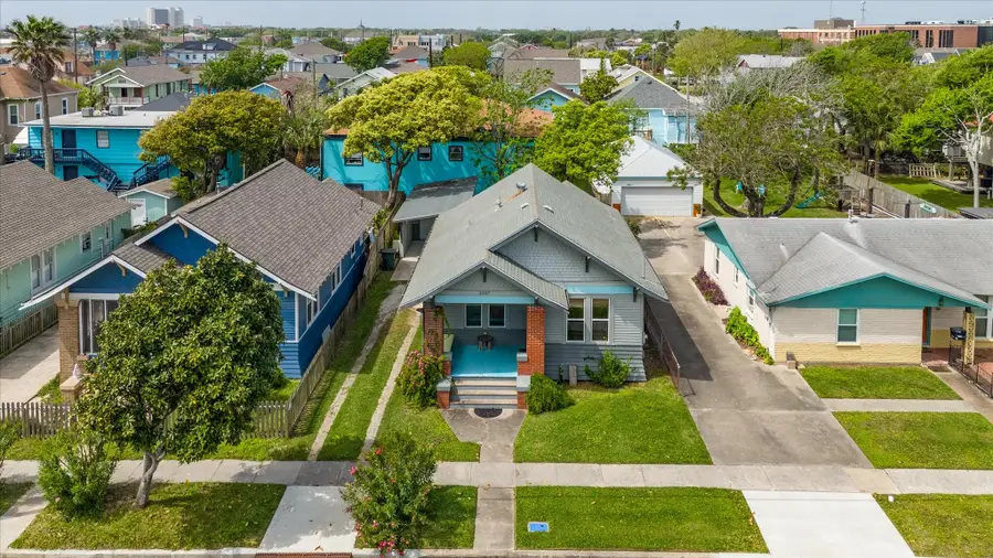2407 37th Street, Galveston, TX 77550 - #3