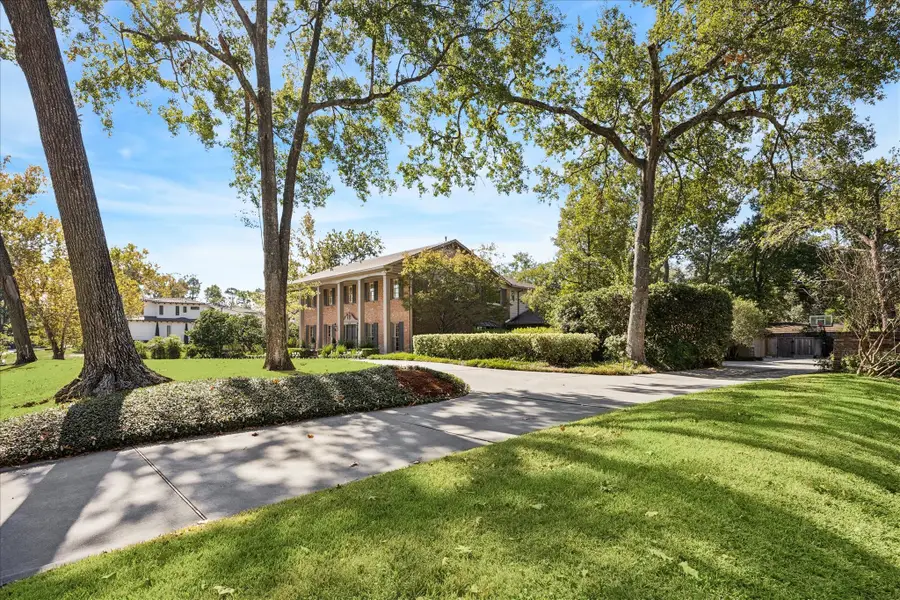 319 Longwoods Lane, Houston, TX 77024 - Image #2