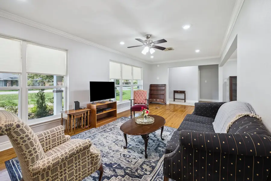 8911 Blankenship Drive, Houston, TX 77080 - Image #3