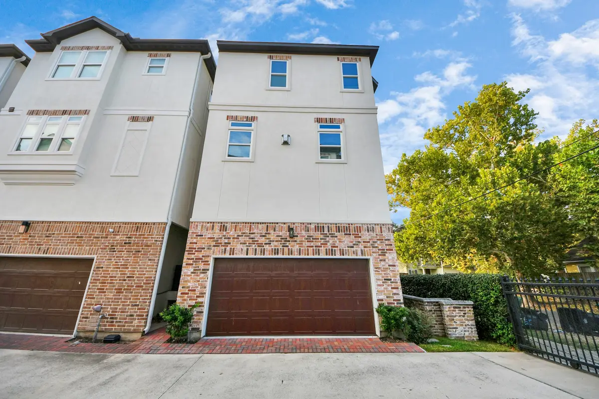 1003 E 28th Street, Houston, TX 77009 - Image #1