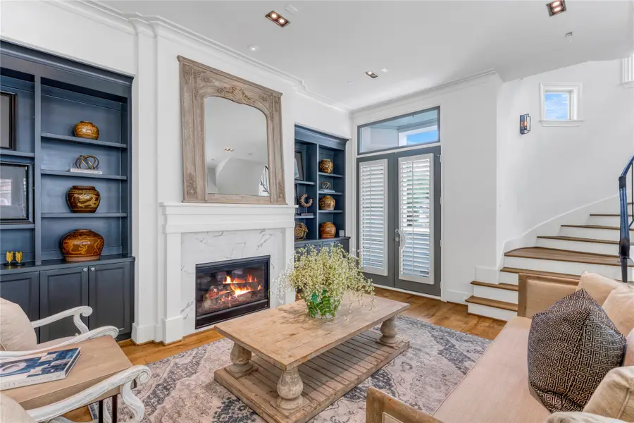 5219 Calle Cordoba Place, Houston, TX 77007 - Image #2