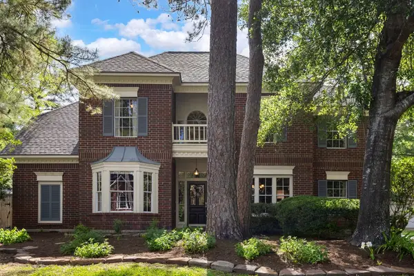 130 Quiet Oak Circle, The Woodlands, TX 77381