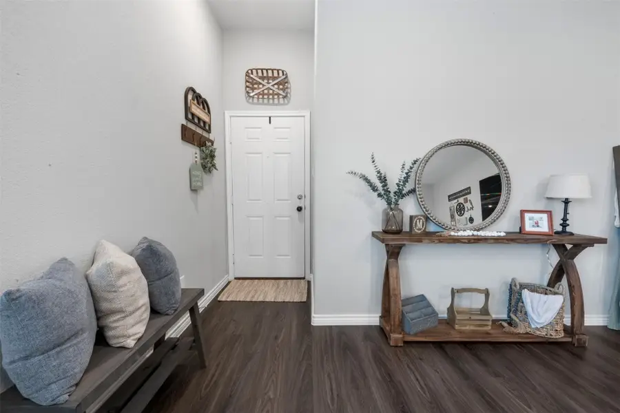 1302 Trinity Street, Anahuac, TX 77514 - #3