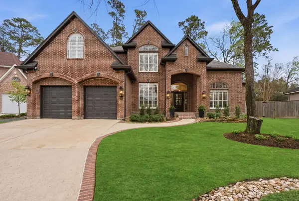 62 N Spring Trellis Circle, The Woodlands, TX 77382