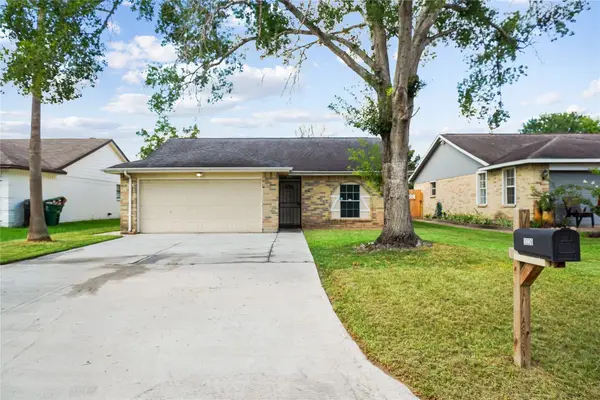 3226 Dragonwick Drive, Houston, TX 77045