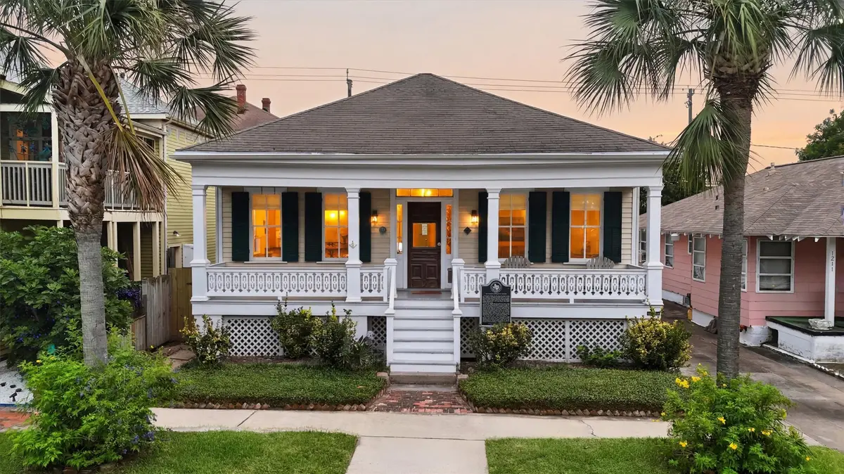 1207 Postoffice, Galveston, TX 77550 - #1