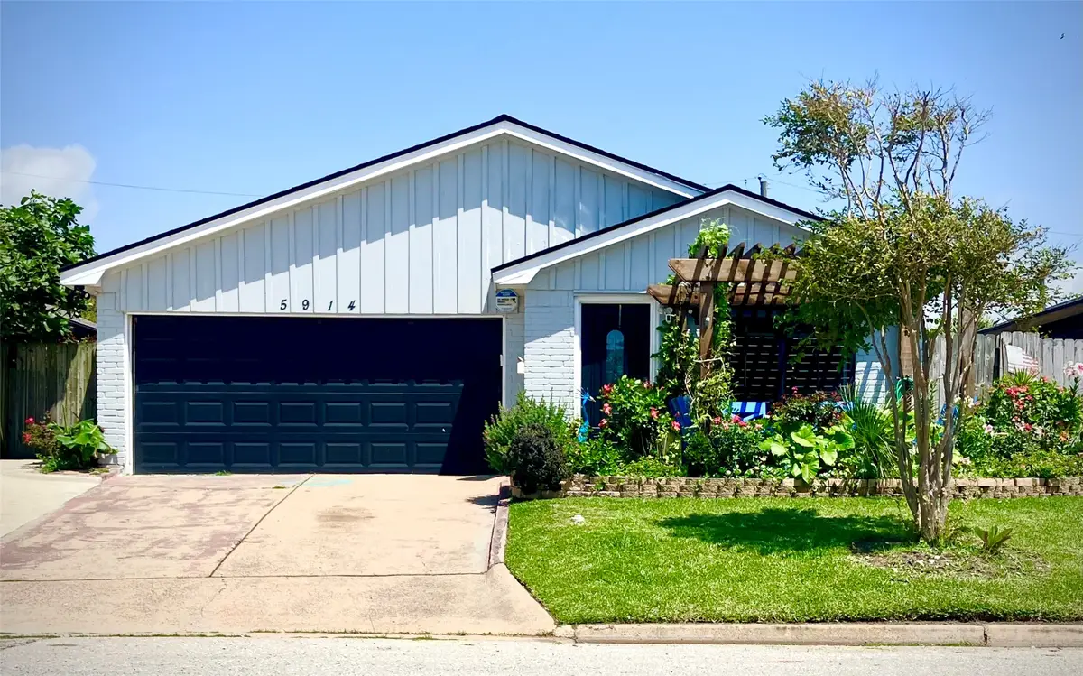 5914 Maco Street, Galveston, TX 77551 - Image #1