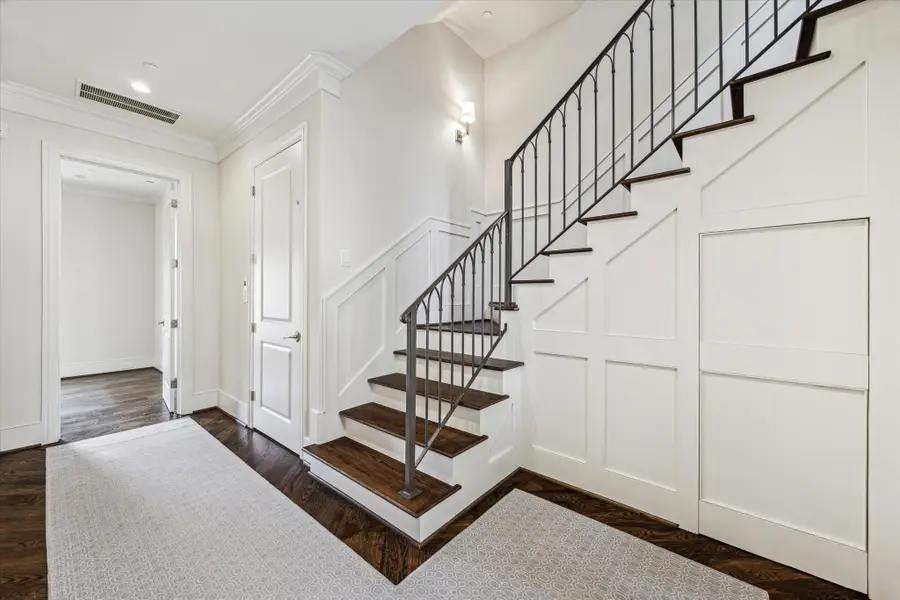 2413 Mimosa Drive, Houston, TX 77019 - Image #3