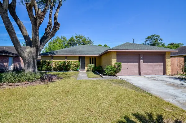 522 Whippoorwill Drive, Missouri City, TX 77489