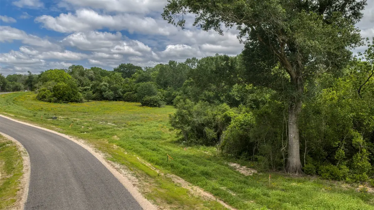 2-34 Windmill Ridge, Brenham, TX 77833 - #1