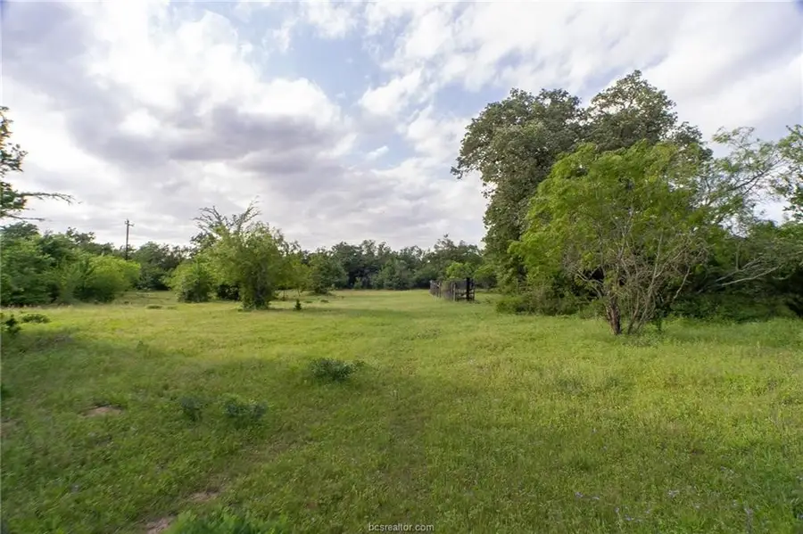 9525 S Hickory Loop County Road, Calvert, TX 77837 - Image #2