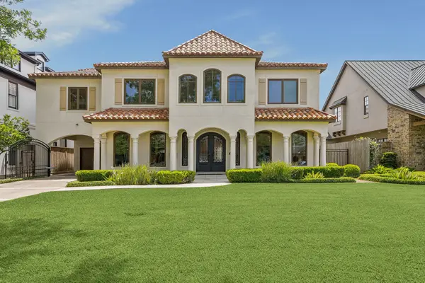 3715 Elmora Street, Southside Place, TX 77005