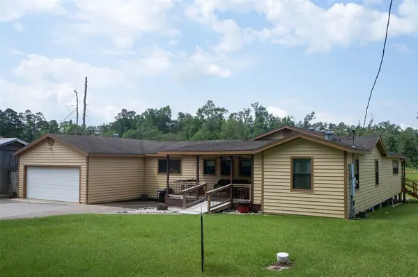 317 Hickory Drive E, Livingston, TX 77351