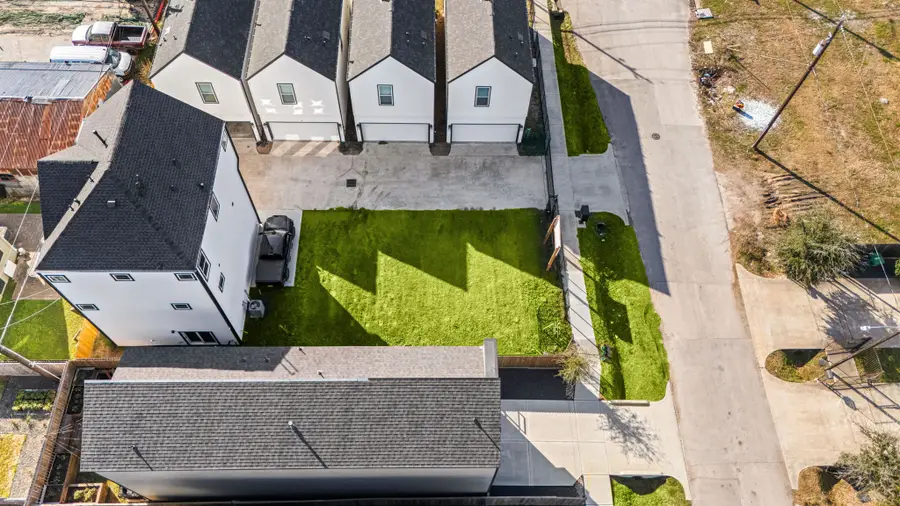 104 E 44th Street, Houston, TX 77018 - Image #3