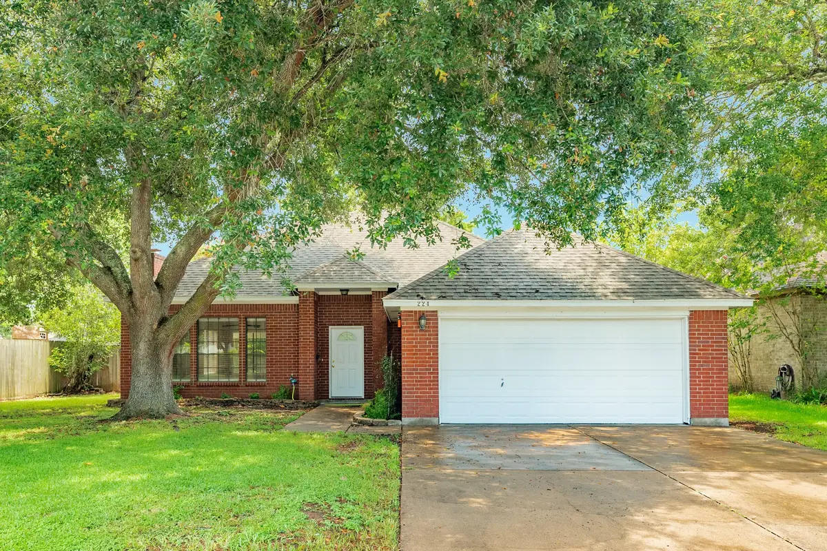 224 N Ranch House Road, Angleton, TX 77515 - #1