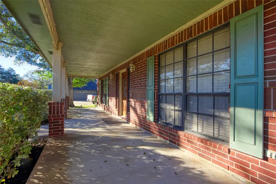 9 N Cay Court, Angleton, TX 77515 - #2