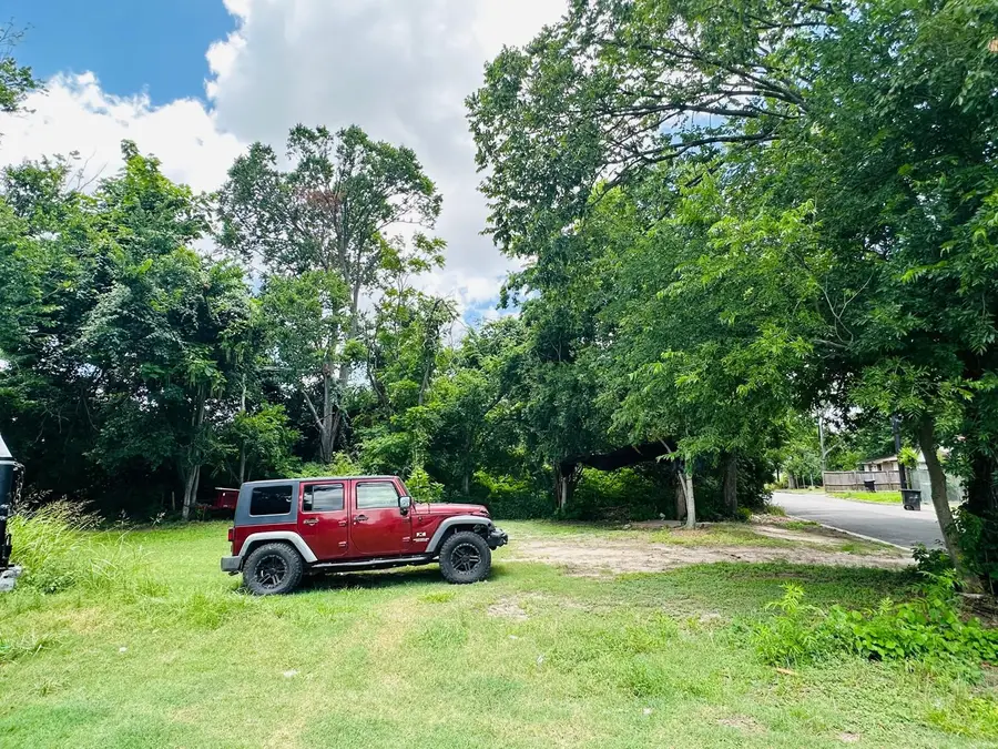 5117 Salina Street, Houston, TX 77026 - Image #2