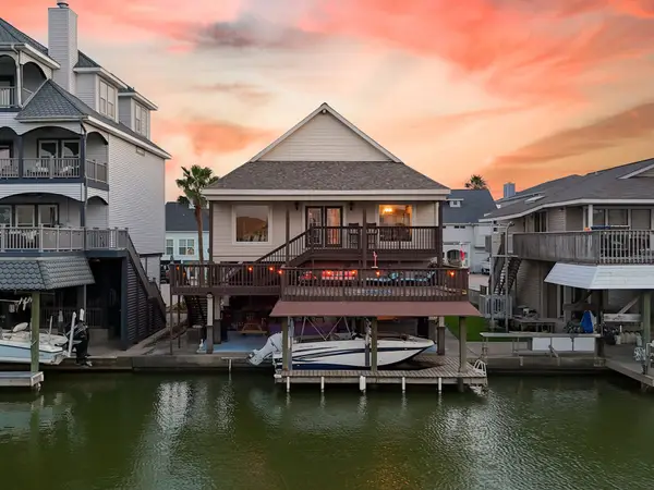 1822 Port O'call Street, Galveston, TX 77554