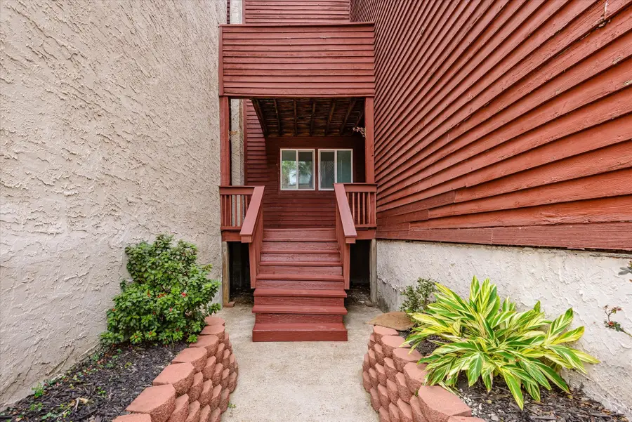 18 Antilles Lane, Nassau Bay, TX 77058 - Image #2