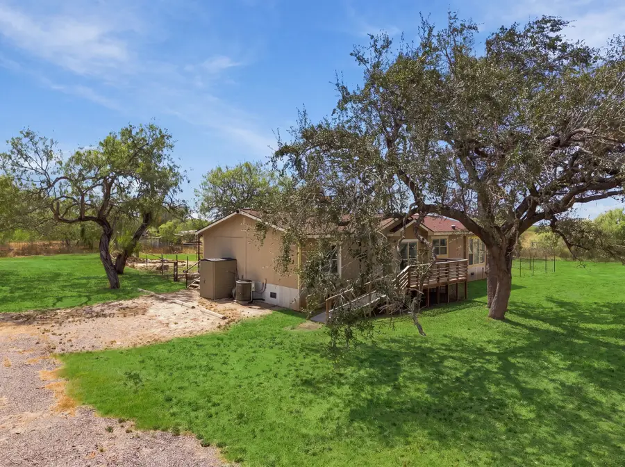541 County Road 396, Kenedy, TX 78119 - #2