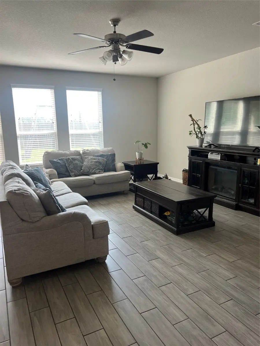 11111 Grape Hyacinth Lane, Houston, TX 77044 - Image #2