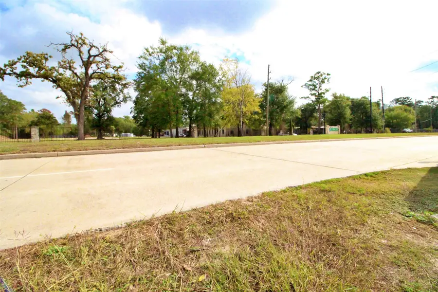 15923 Hollister Street, Houston, TX 77066 - Image #3