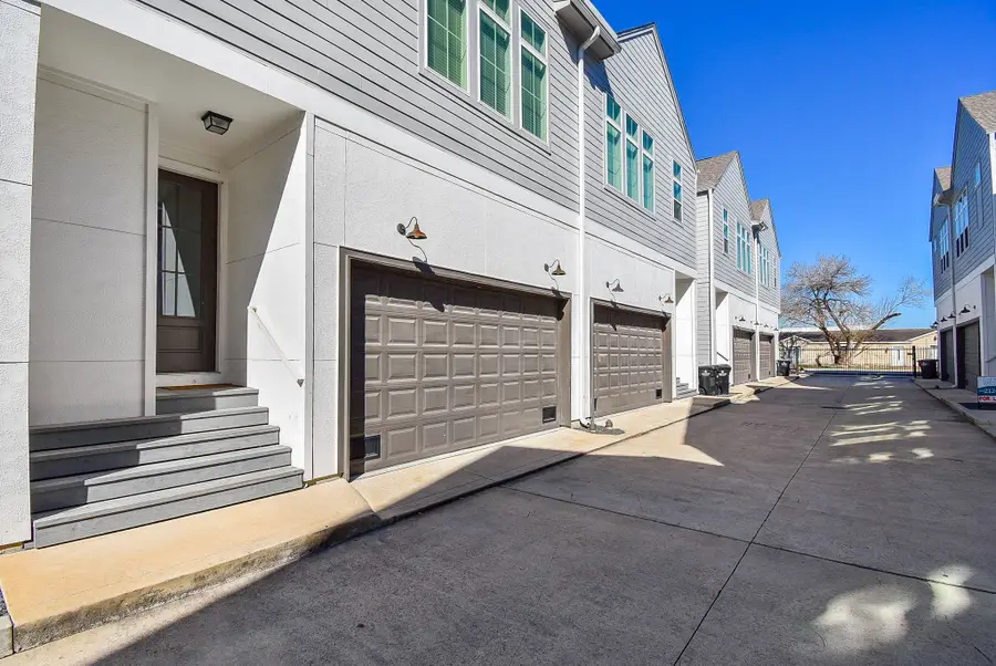 6031 Cypress Street, Houston, TX 77074 - Image #2