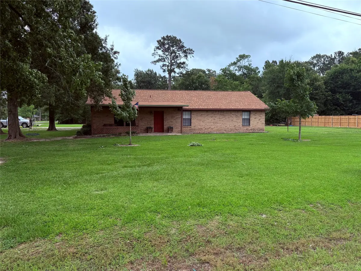 4902 Magnolia Lane, Old River Winfree, TX 77535 - #1