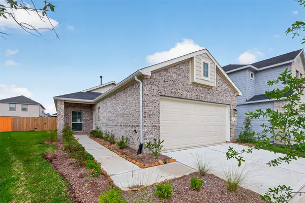 520 Emerald Thicket Lane, Houston, TX 77336