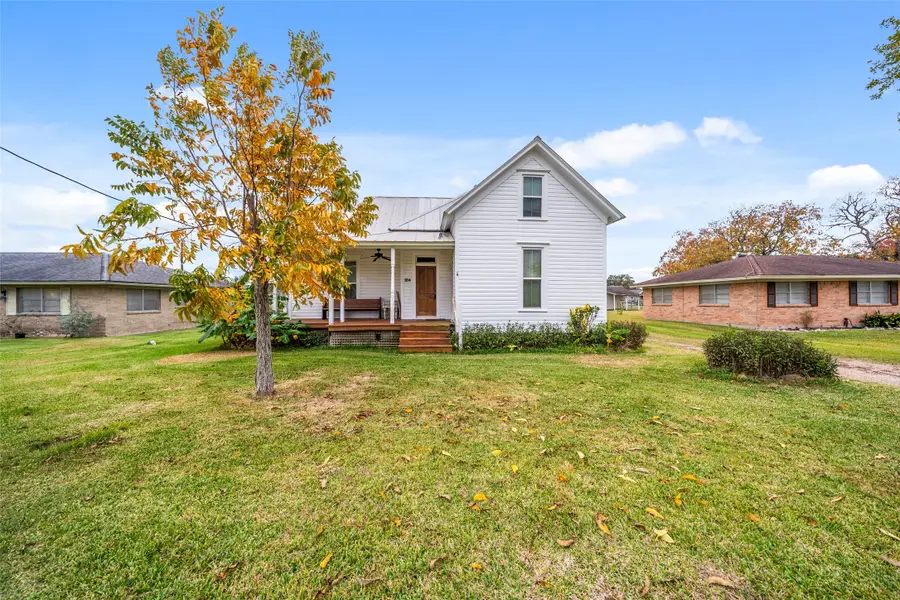 695 Wightman Street, Matagorda, TX 77457 - Image #2