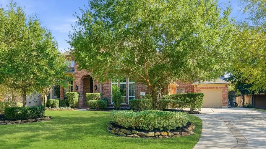 67 S Fair Manor Circle, The Woodlands, TX 77382 - Image #2