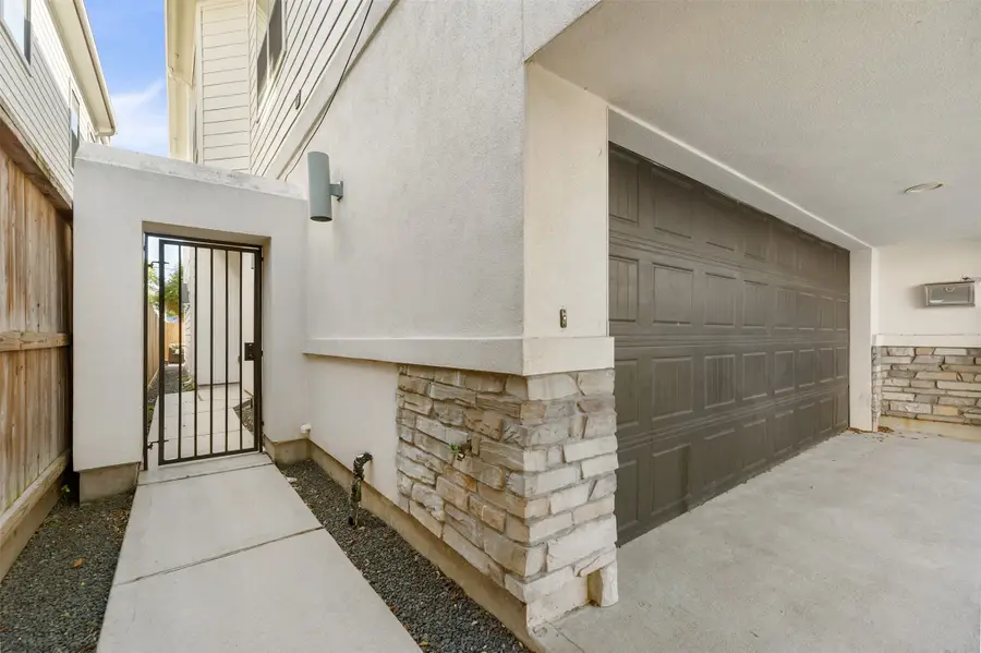 4409 Schuler Street #A, Houston, TX 77007 - Image #2