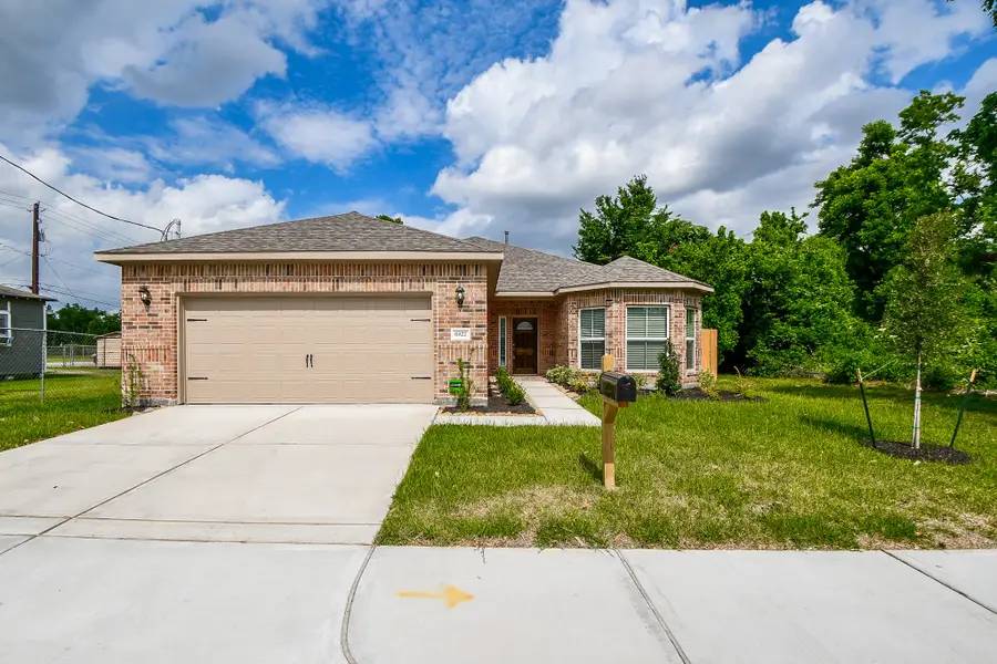 6822 Tuskegee Street, Houston, TX 77091 - Image #2
