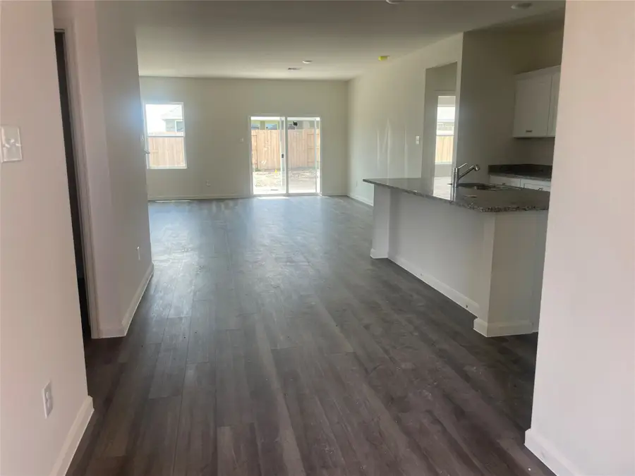 3222 Tanzanite Chase Drive, Angleton, TX 77515 - #2
