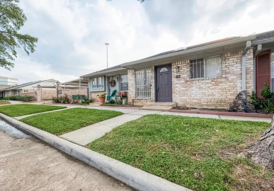 1108 W Tri Oaks Lane #150, Houston, TX 77043 - Image #2
