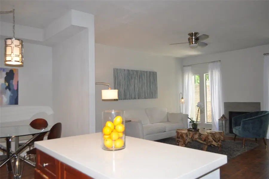 10811 Richmond Avenue #8, Houston, TX 77042 - Image #3