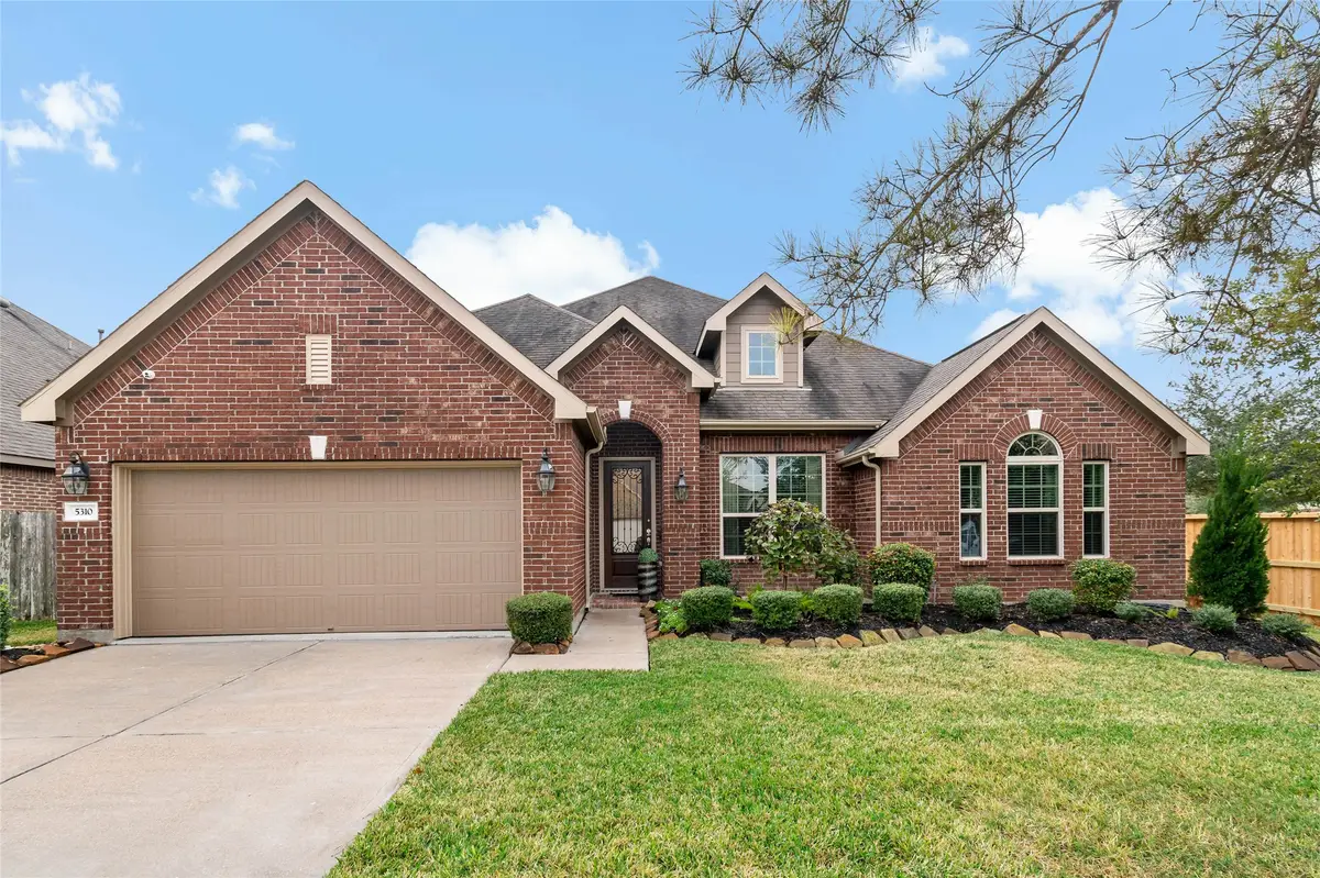 5310 Savannah Bend Drive, Rosharon, TX 77583 - Image #1