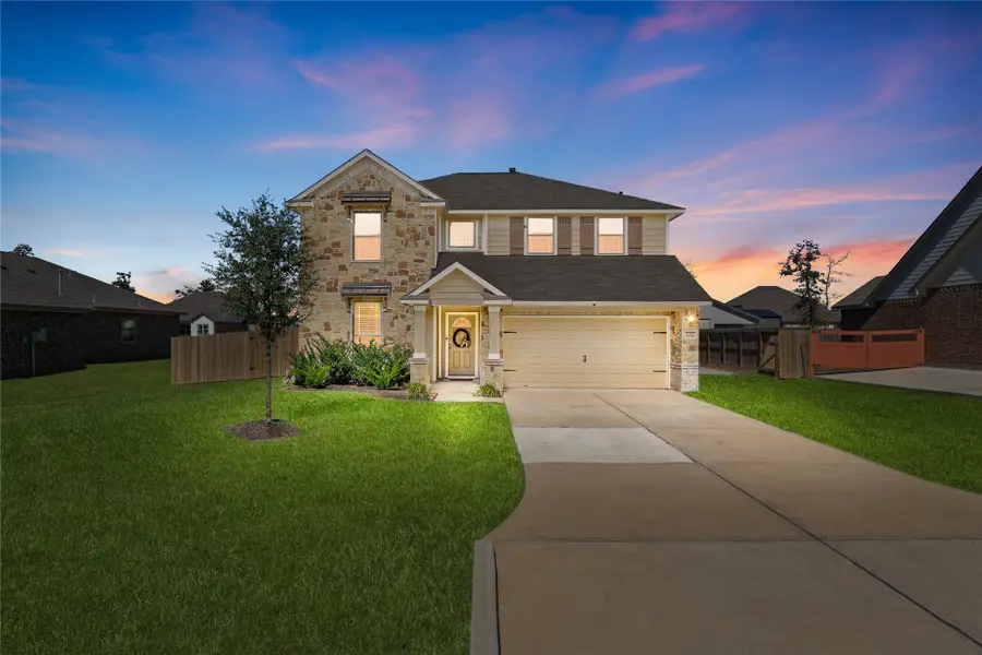 12242 N Chestnut Hills Drive, Conroe, TX 77303 - Image #3